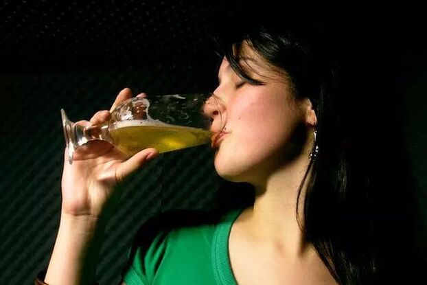 ženski pivski alkoholizam